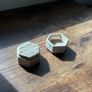 Hexagonal Velvet Ring Box